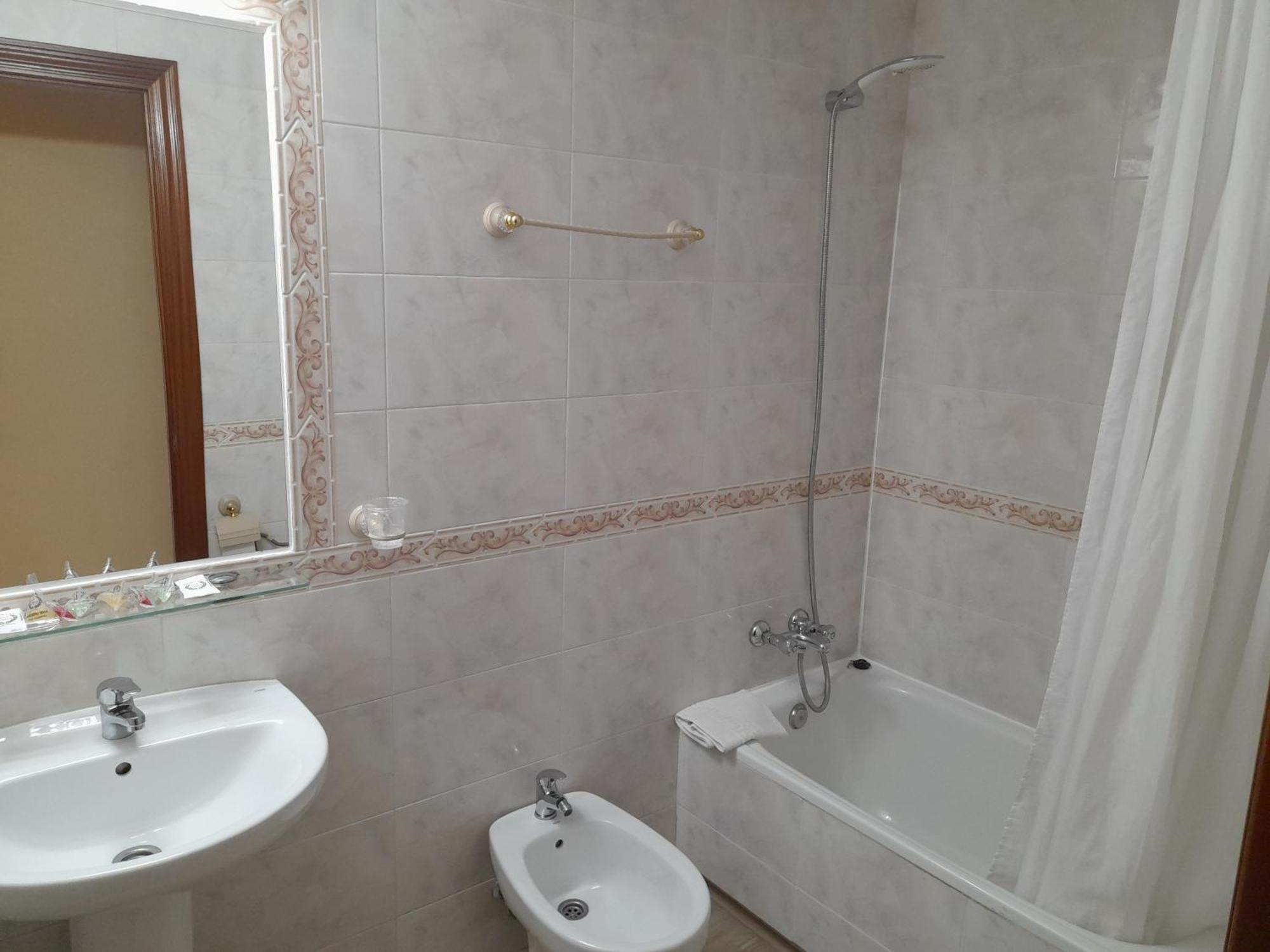 Hostal San Roque Guadalajara Ngoại thất bức ảnh