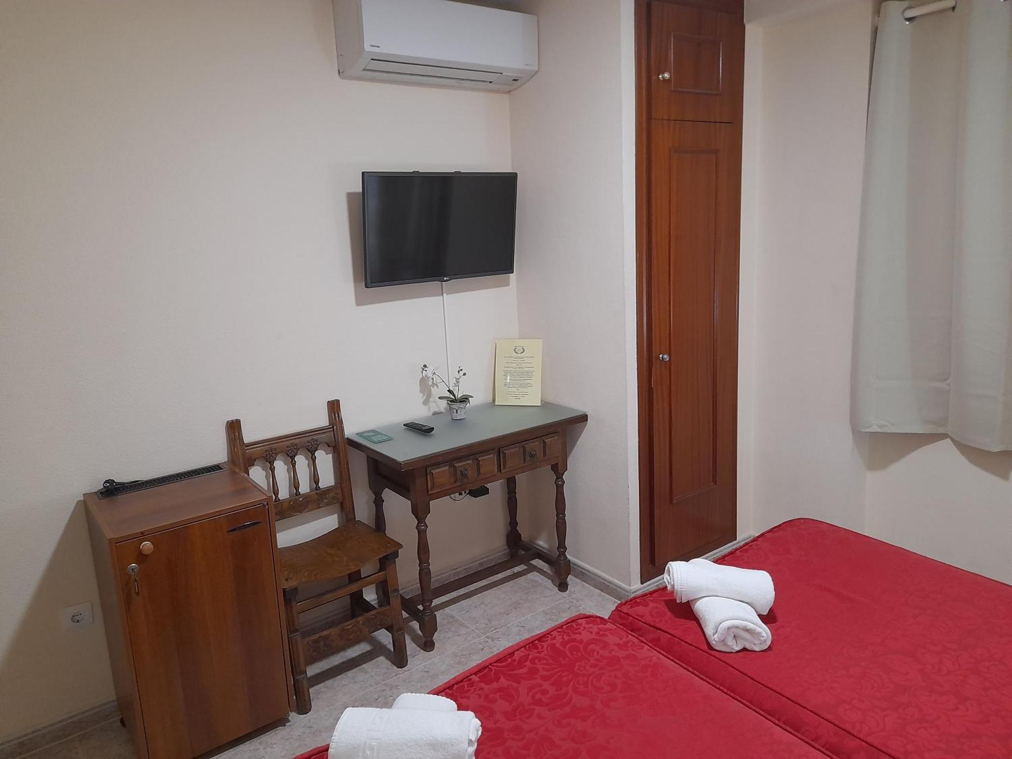 Hostal San Roque Guadalajara Ngoại thất bức ảnh