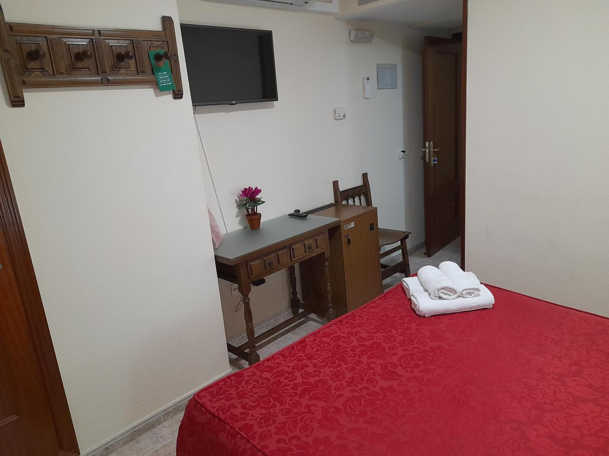 Hostal San Roque Guadalajara Ngoại thất bức ảnh