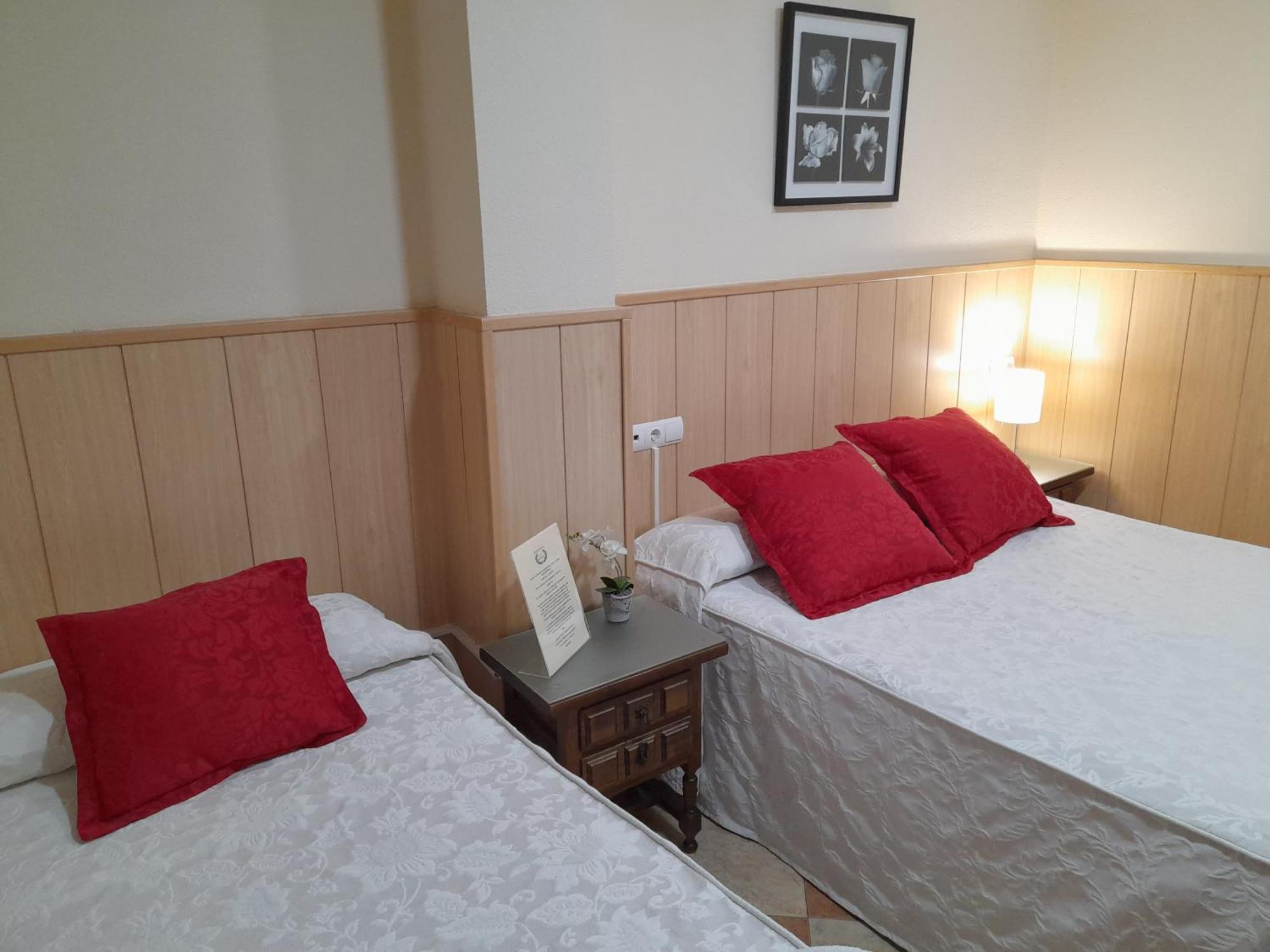 Hostal San Roque Guadalajara Ngoại thất bức ảnh